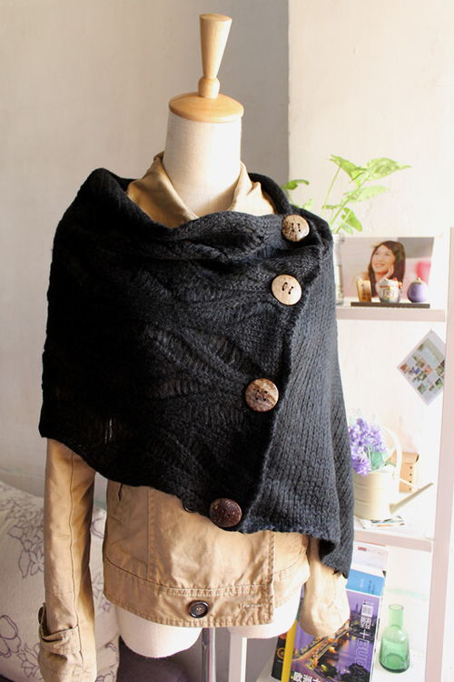 风度与温度 帅气的披肩斗篷如何点亮秋冬造型